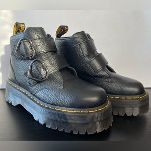 Dr. Martens Devon Heart Boots - Brand new without box